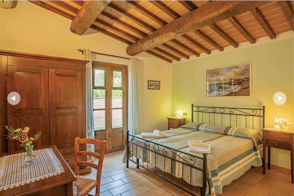 Agriturismo Il Pino - Villa Esclusiva a Volterra